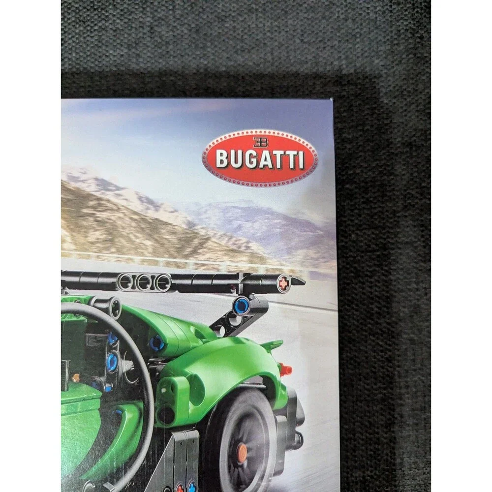 LEGO #42241 BUGATTI CHIRON PUR NEW SEALED FREE SHIP LOWER 48 STATES